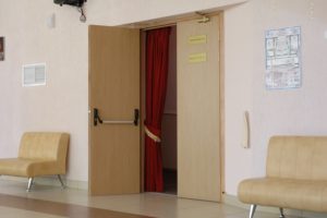 Противопожарная дверь с отделкой из МДФ / серия FRM7449