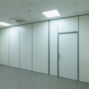 Противопожарная перегородка с сэндвич-панелями / серия FRM5469